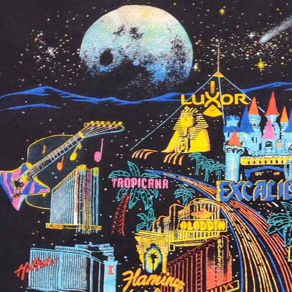 Las Vegas Scrunch Bottom t-shirt Short Sleeve- Amazing Colorful  Graphic Womans - Picture 6 of 8